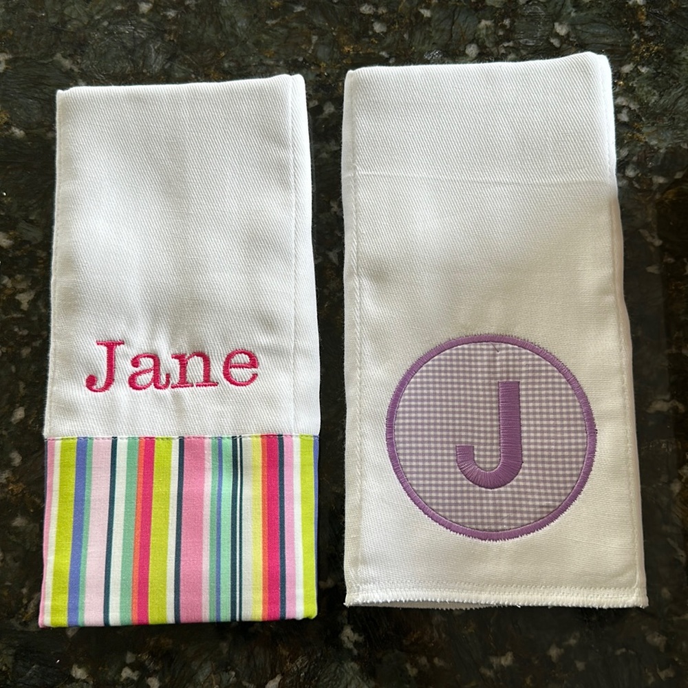 Brand new personalized burp cloths “Jane”